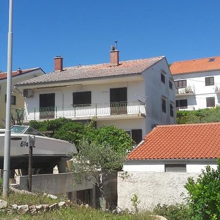 Apartments With A Parking Space Mali Losinj Exterior photo